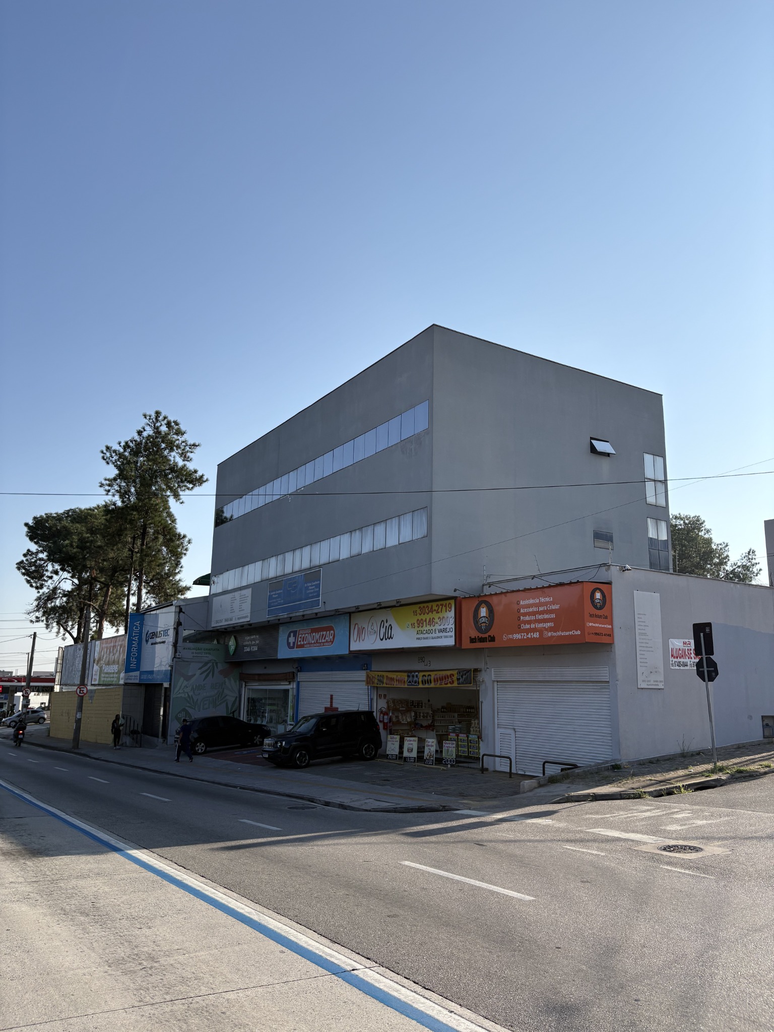 Vista externa do prédio onde fica o SUNT Studio, na Rua Juvenal Wey.